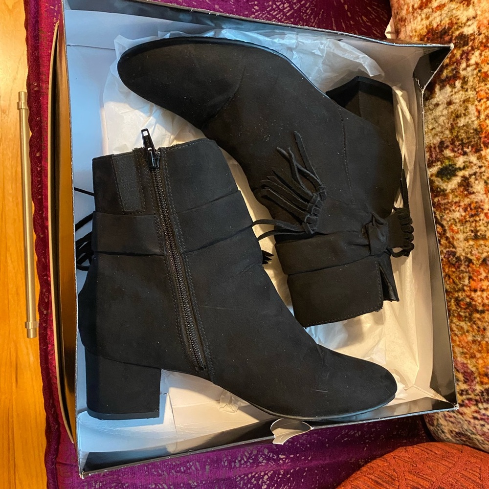 Faux Suede Black Ankle Boots with Fringe by [Soft Style]